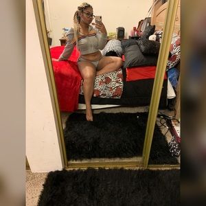 Meet your Posher, Melanie